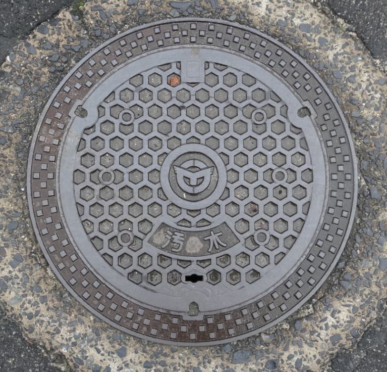 85-7_manhole