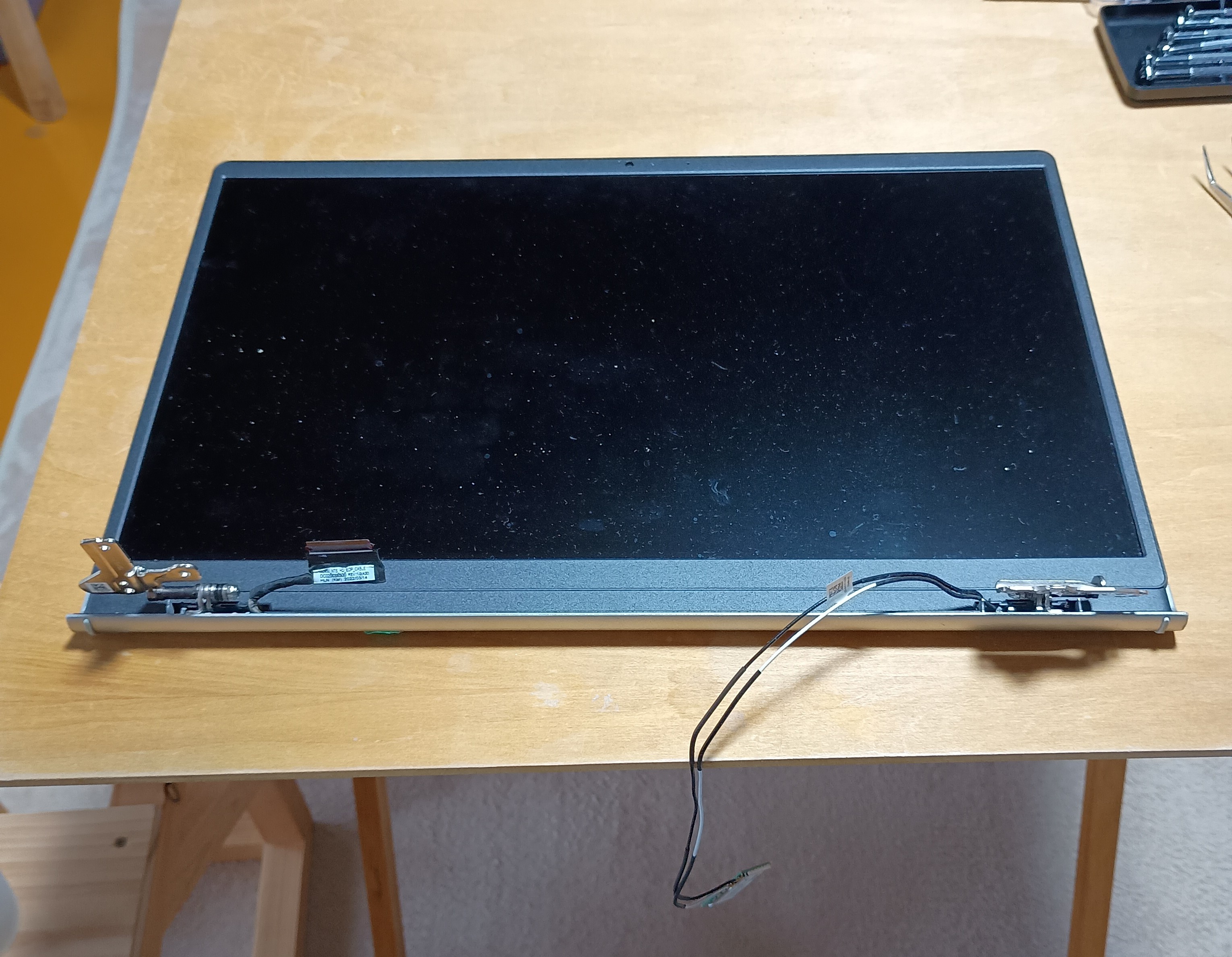 824-3_laptop_20251229